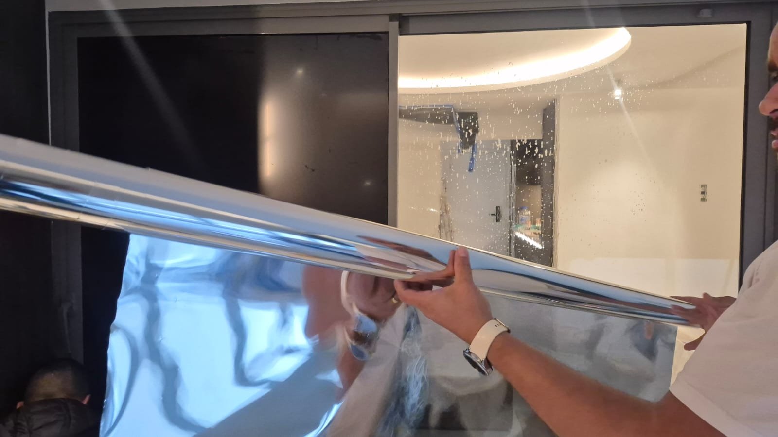Serviço de insulfilm residencial realizado pela Magrofilm